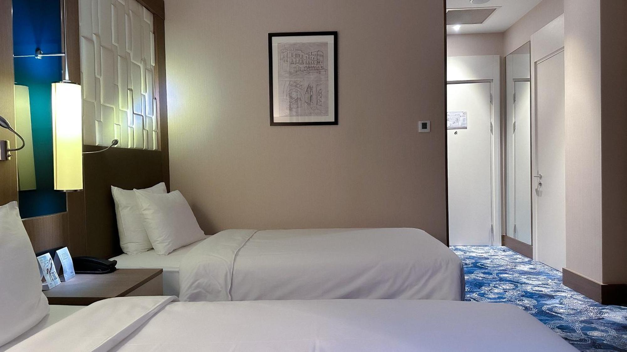 Tbilisi Philharmonic Hotel By Mercure Bilik gambar