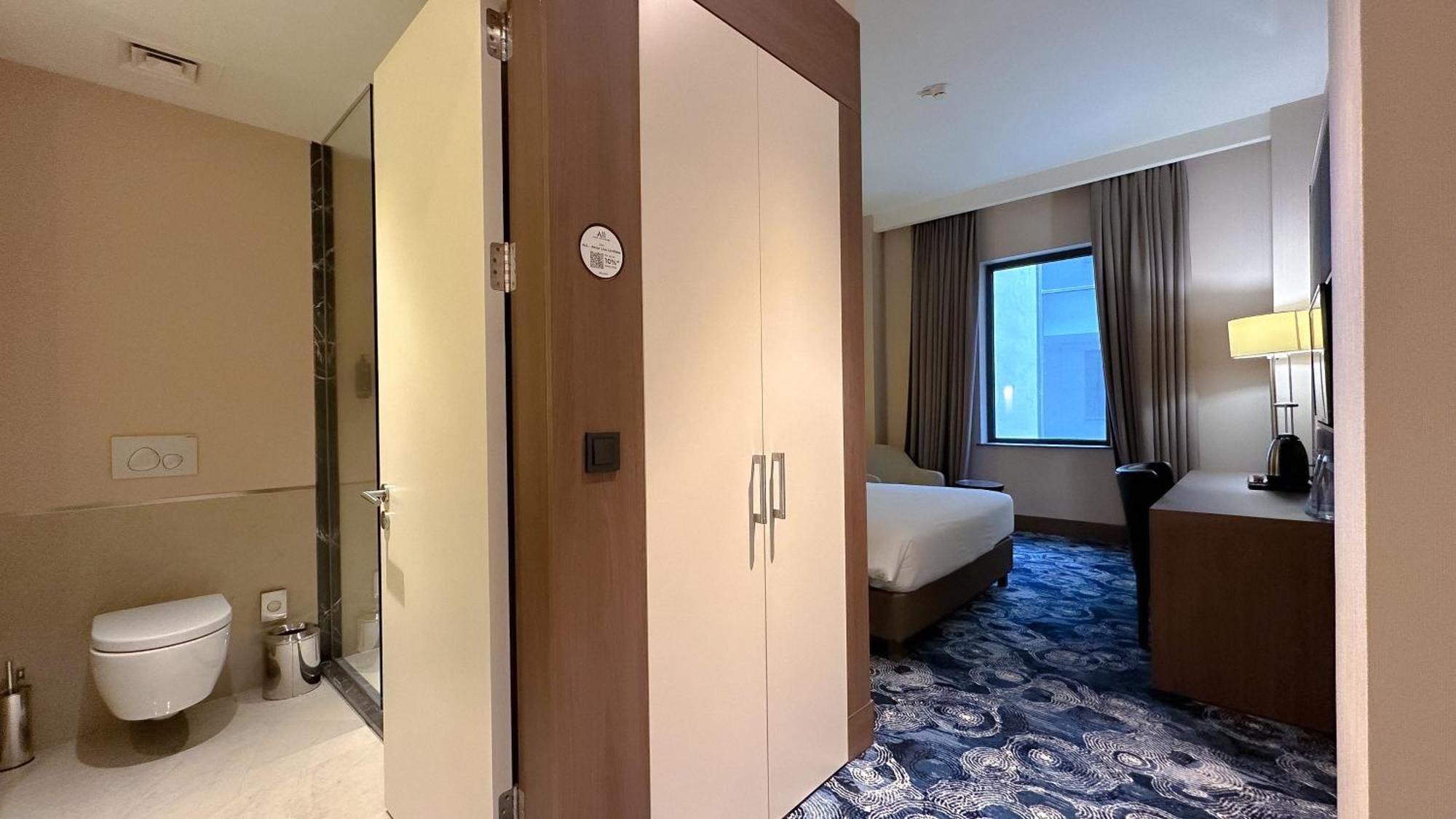 Tbilisi Philharmonic Hotel By Mercure Bilik gambar